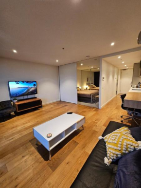 Metro Retreat on Burnley